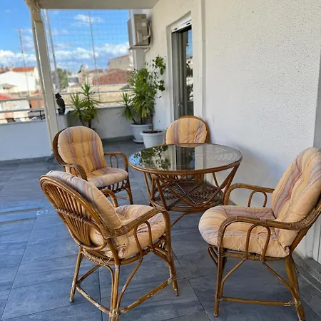 Urban Elegance - Tríkala